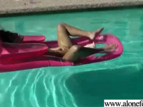 Sex scene with (missy maze) wild girl puting sex things in her clip-25