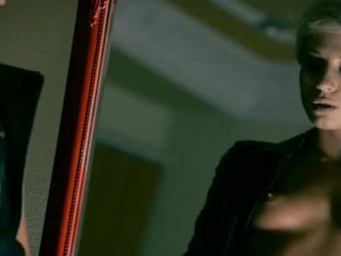 Mysterious babe masturbates with toy
